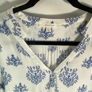 Lightweight V-Neck Blouse from Fun2Fun - Size LG